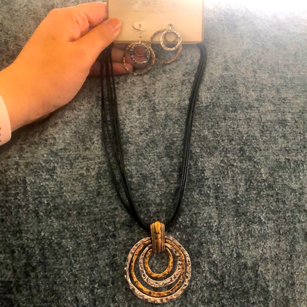 Necklace and erring set